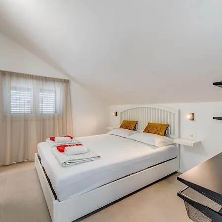 Daire 7 Olives Luxury Rogoznica (Sibenik-Knin)
