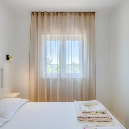 דירה 7 Olives Luxury רוגוזניצה