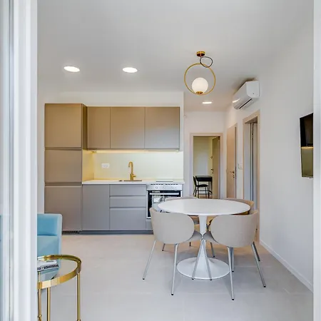 7 Olives Luxury * רוגוזניצה