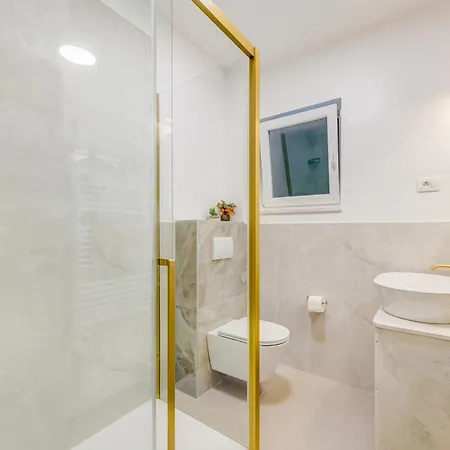 דירה 7 Olives Luxury